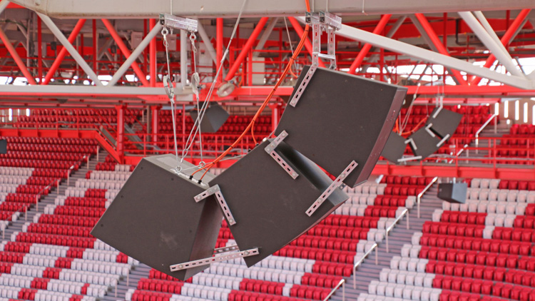 茄子短视频污专业音响为欧洲冠军联赛呐喊助威