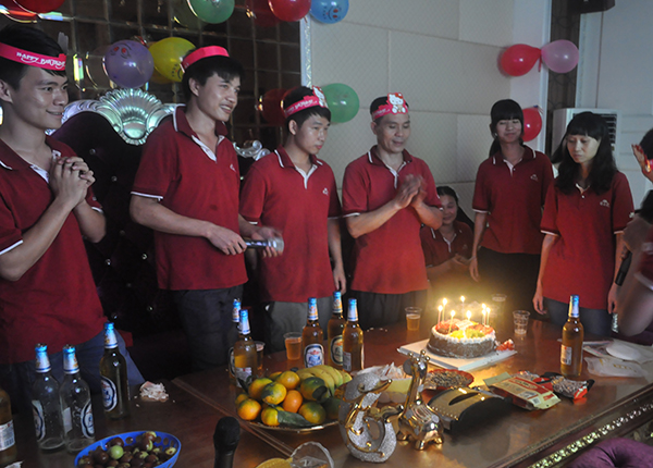 茄子短视频污音响体验馆