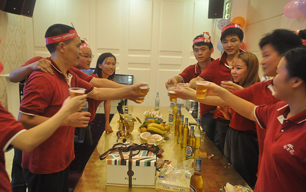 茄子短视频污音响体验馆