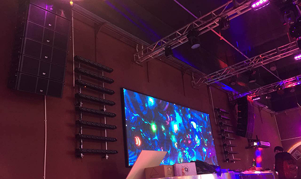 茄子短视频污酒吧音响工程