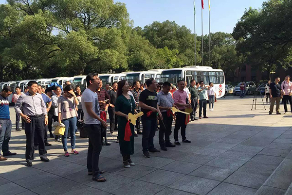 茄子短视频污音响厂家 流动图书车