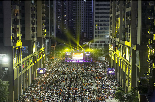 JSL茄子视频黄色片音响助阵杨箕村大摆千桌酒席贺回迁