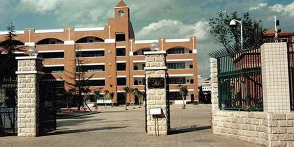 专业音响设备落户昆明市宜良县第三中学多功能厅