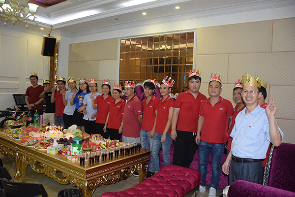 万昌音响员工生日会丨因为有你更加精彩