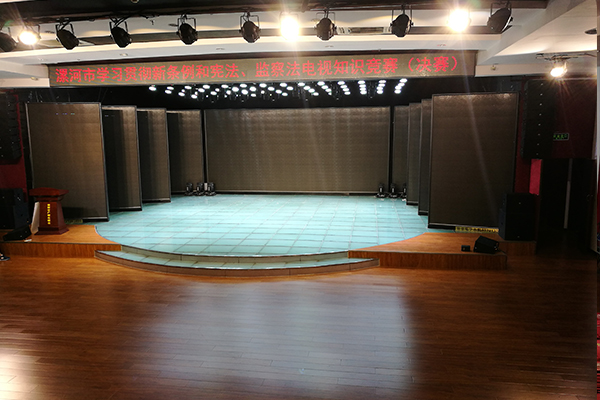 线阵专业茄子视频黄色片音响系统助力漯河市广播电视台演播大厅