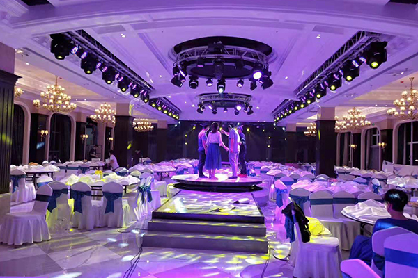 【茄子短视频污音响】LAB608线阵列系统助力河南焦作艳阳天酒店