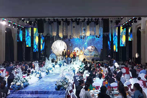 【茄子短视频污音响】LAB608线阵列系统助力河南焦作艳阳天酒店