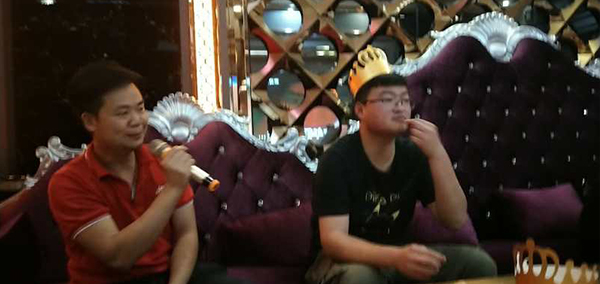 一路陪伴 你我同行——万昌音响公司4月份生日会