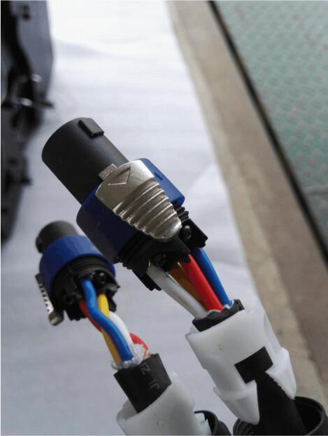 JSL茄子短视频污音响线阵的安装步骤