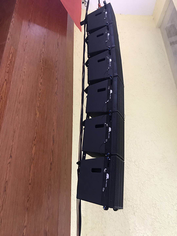 茄子短视频污音响打造罗定市委党校礼堂高端扩声系统