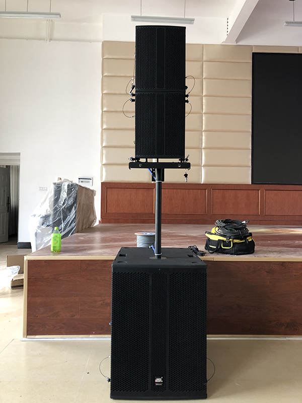 【JSL茄子短视频污案例】宜良草甸云龙小学报告厅使用JSL品牌的K6/K7