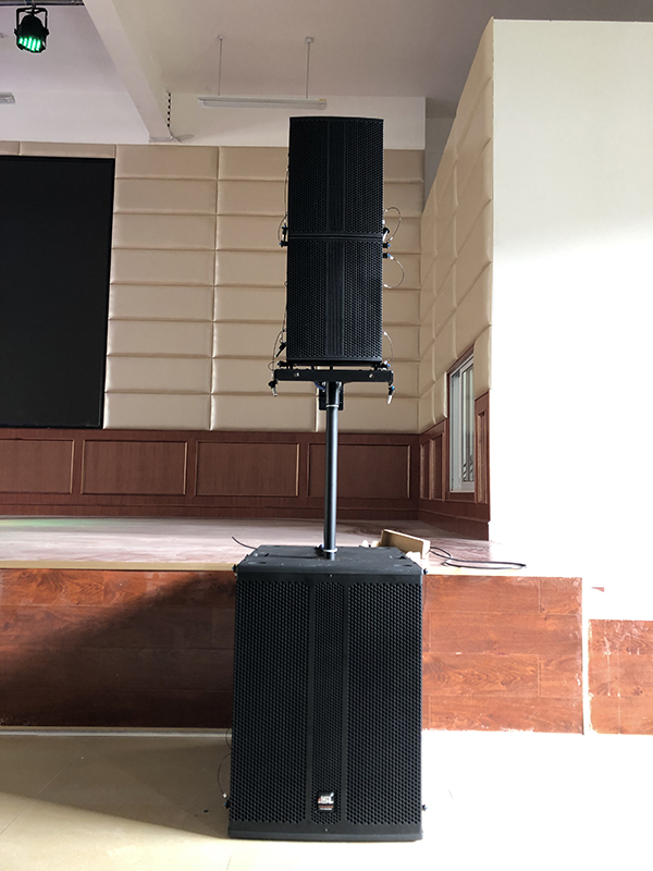 【JSL茄子短视频污案例】宜良草甸云龙小学报告厅使用JSL品牌的K6/K7