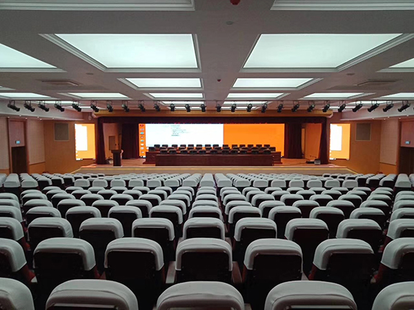 【四川重庆】朝阳中学多功能厅工程案例