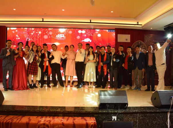 携手奋进15载 2020舞动新梦想 万昌音响联欢晚会圆满落幕