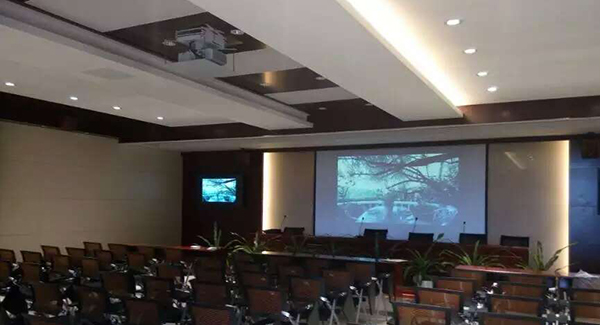 会议室 音响系统中包含哪些主要装置