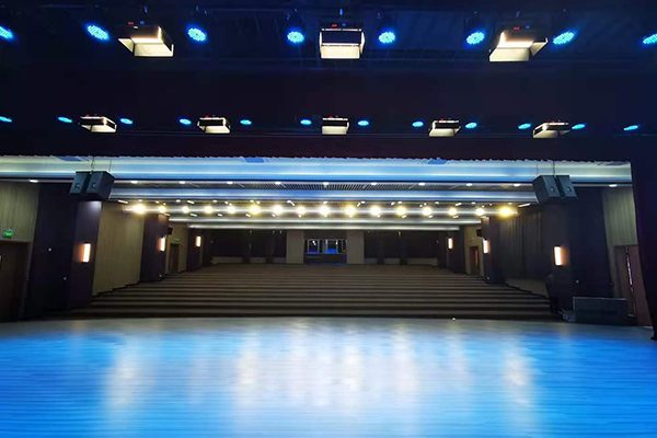 专业音响系统应用于佛山顺德聚胜小学多功能厅【茄子短视频污音响】