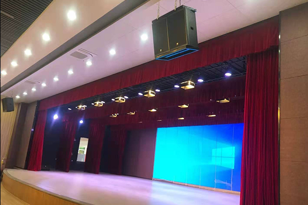专业音响系统应用于佛山顺德聚胜小学多功能厅【茄子短视频污音响】