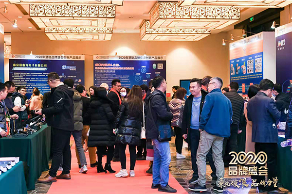 乘风破浪 品牌力量:恭贺万昌企业JSL茄子短视频污音响再获十佳扩声民族品牌