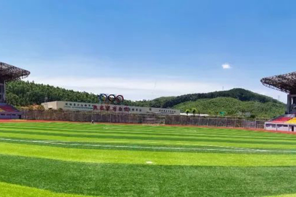 茄子短视频污专业音响设备成功助力鹿寨田径运动场—— 基于Dante网络架构现场音频系统