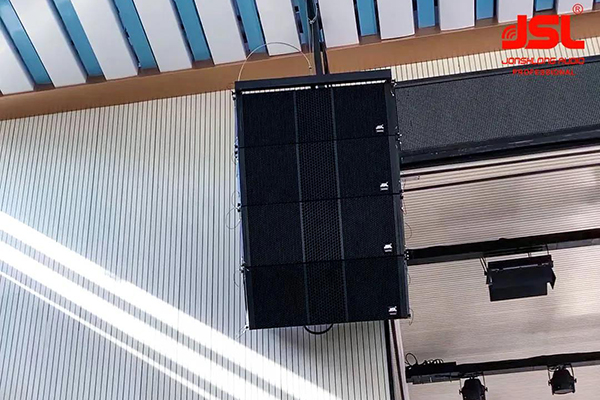 会议室音响设备扬声器的连接