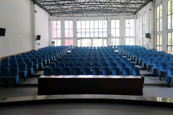 湖南宁乡市第三幼儿园多功能厅选用茄子短视频污专业音响系统