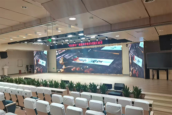 重庆某小学报告厅选用JSL茄子短视频污音响