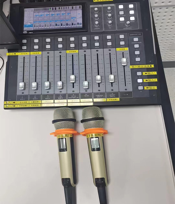 重庆某小学报告厅选用JSL茄子短视频污音响