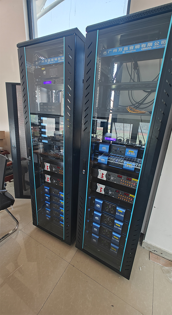 JSL茄子短视频污专业音响助阵开封文化艺术职业学院风雨操场