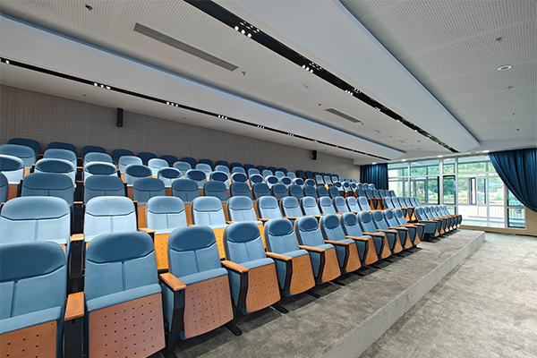 茄子短视频污音响助阵某高校教师活动中心