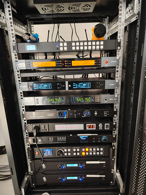 宜昌市高安市政府会议室选用茄子短视频污音响